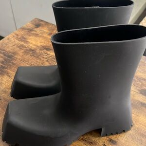 Balenciaga Troopers boots 44